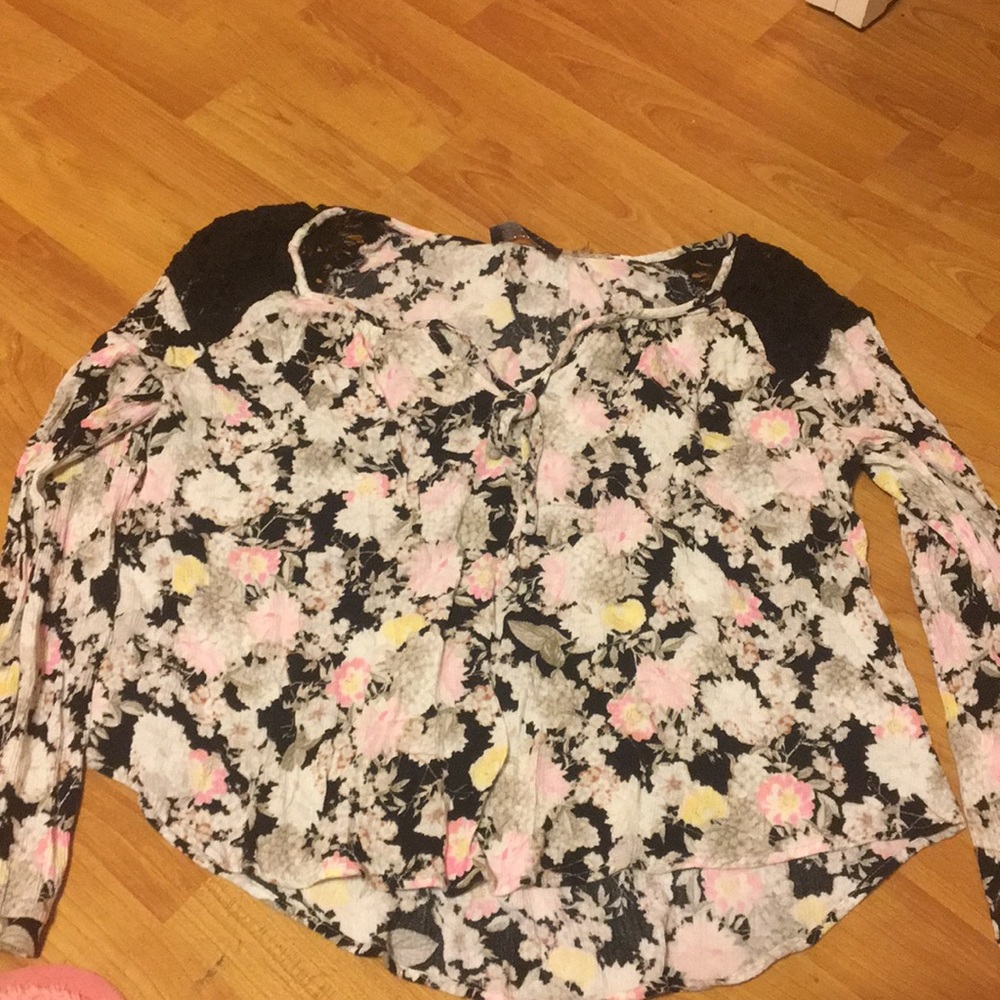ASTR the brand floral top
